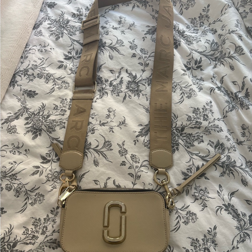 Marc Jacobs Tan Crossbody SNAPSHOT Bag with Gold Accents